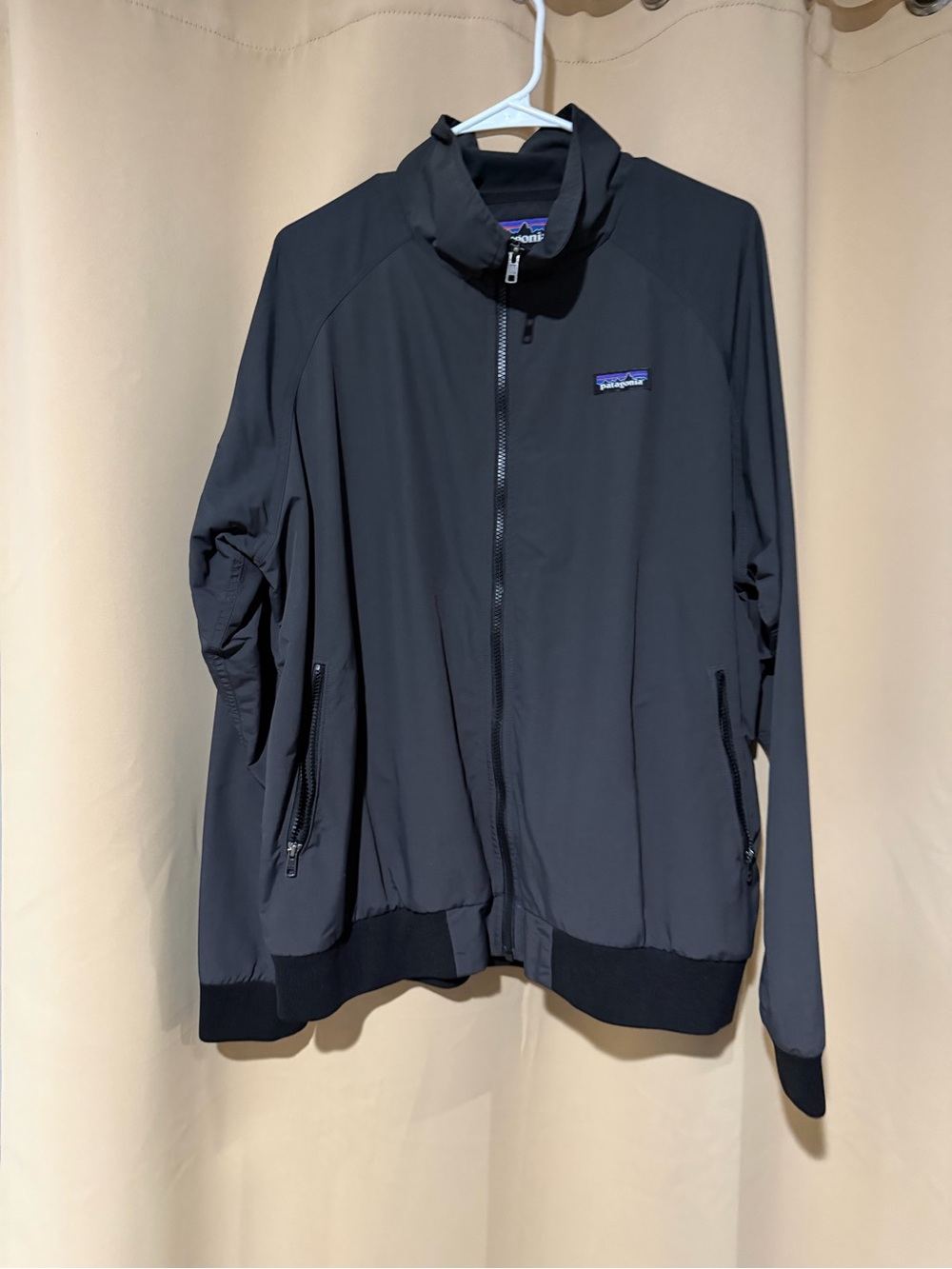 Patagonia Men's Black Lightweight Full-Zip Jacket with Logo